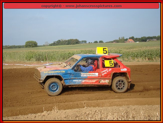 2009SCH-A-205.JPG
