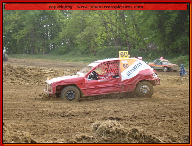 2009TIE-A-196.JPG