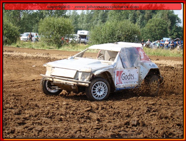 2010HAA-A-139.JPG