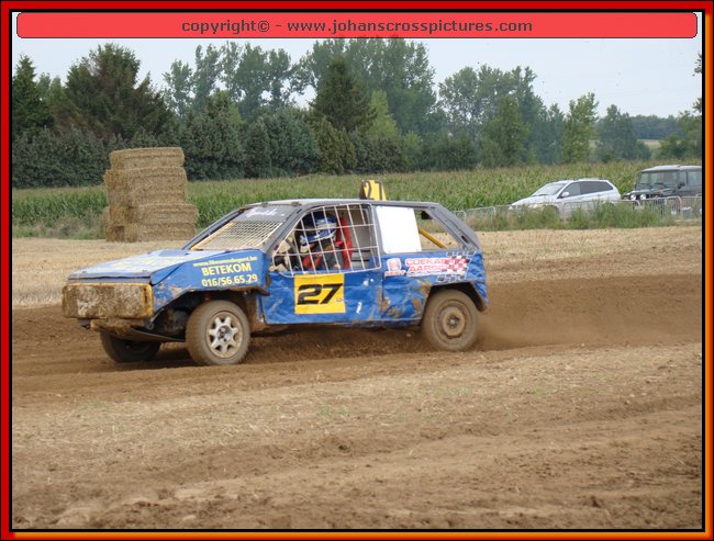2010ROO-A-063.JPG