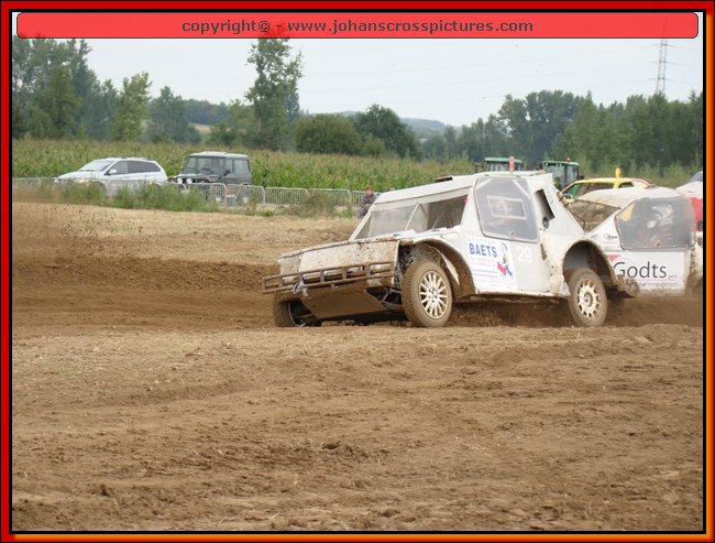 2010ROO-A-068.JPG