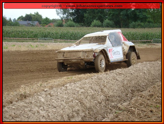 2010ROO-A-121.JPG