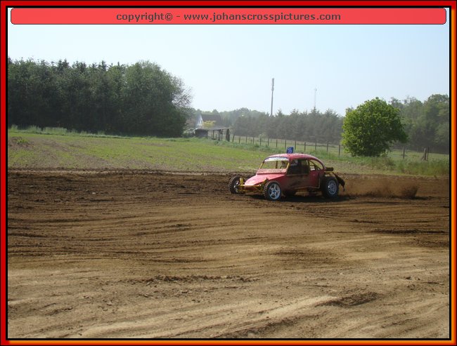 2011BEK-AX-072.JPG