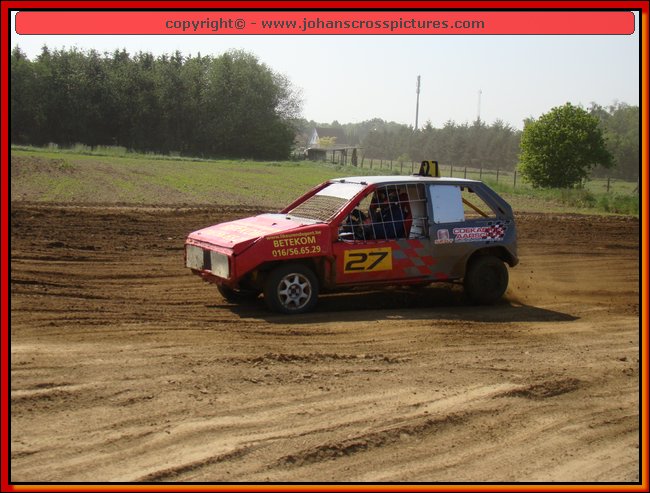 2011BEK-AX-075.JPG
