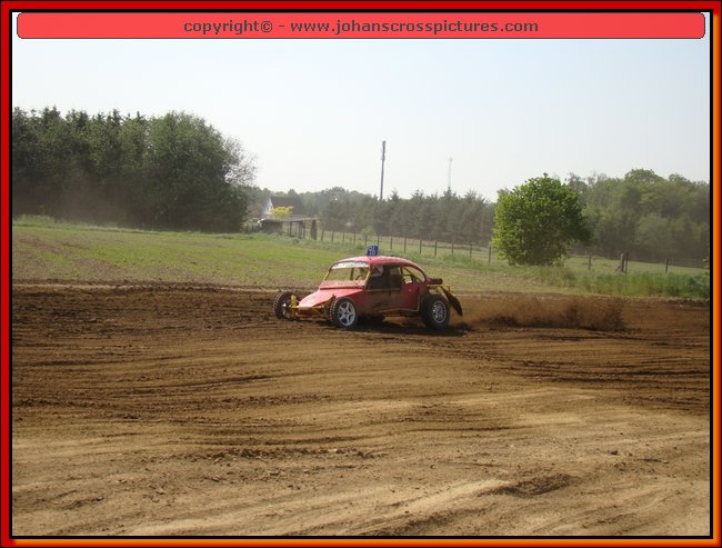 2011BEK-AX-084.JPG