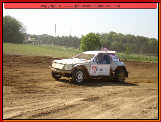 2011BEK-AX-104.JPG