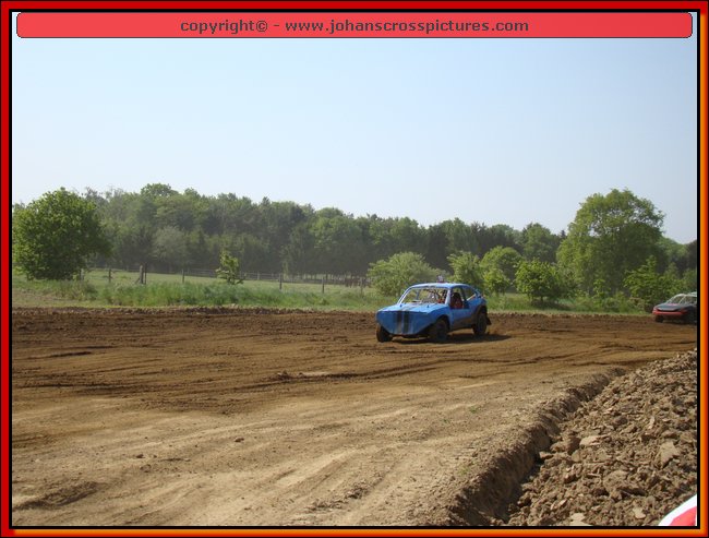 2011BEK-AX-106.JPG