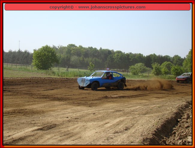 2011BEK-AX-107.JPG