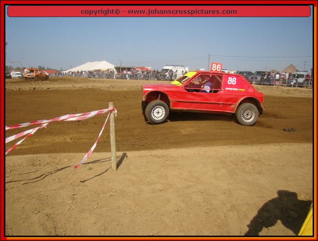 2011BEK-AX-111.JPG