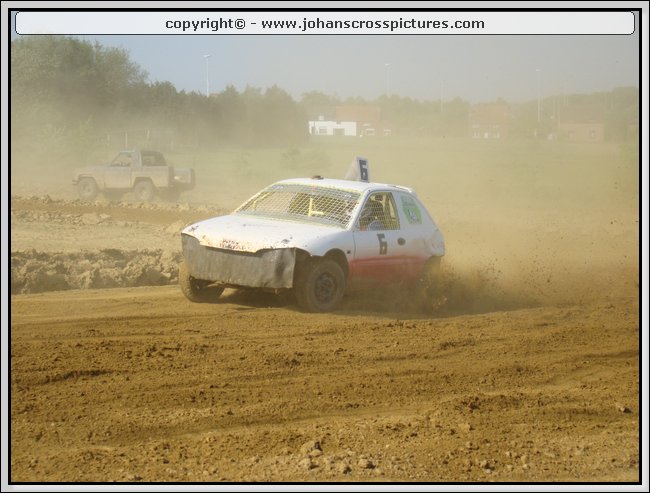 2011BEK-S-027.JPG