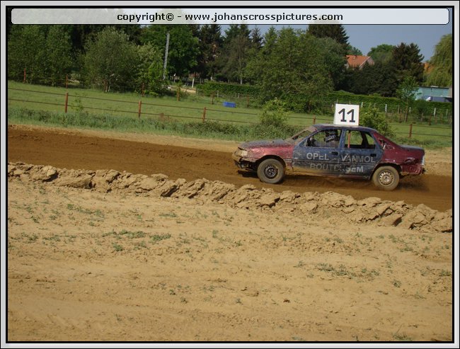 2011BEK-S-103.JPG