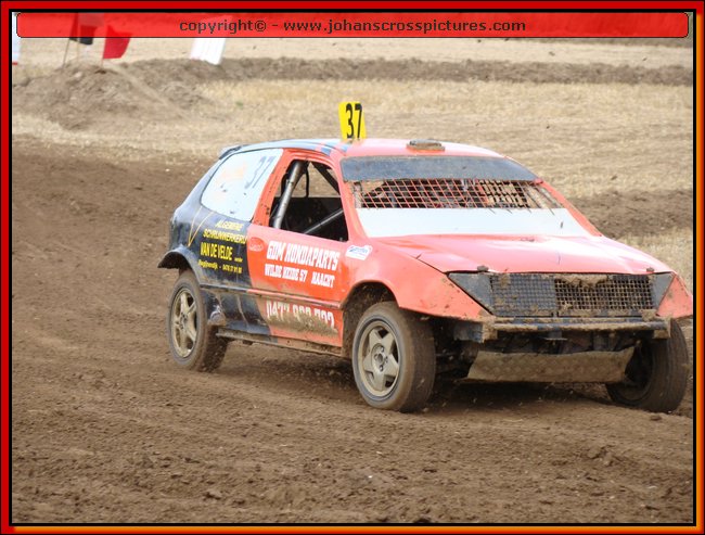 2011BIE-A-093.JPG