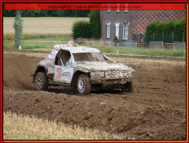 2011BIE-A-162.JPG