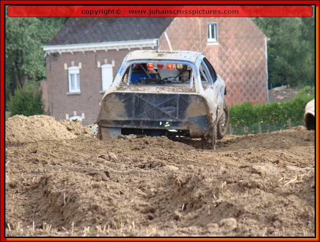 2011BIE-A-203.JPG