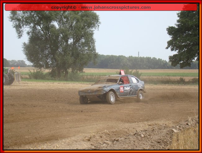 2012LAN-A-180.JPG