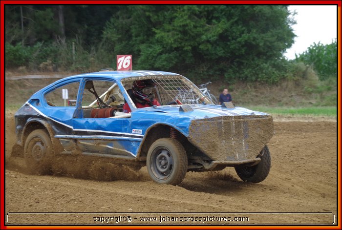 2013SCH-AX-098.JPG