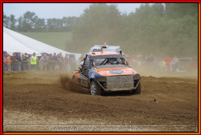 2013SCH-AX-145.JPG