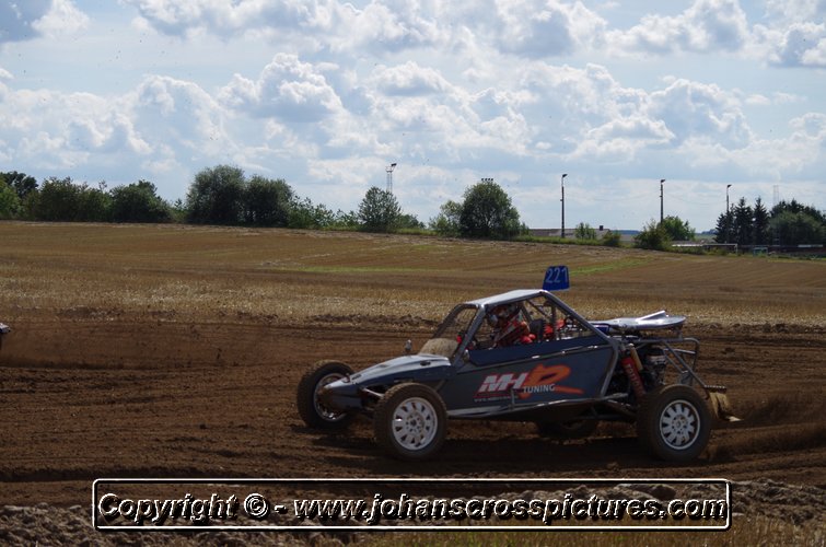 2014OUT-AX-094.JPG