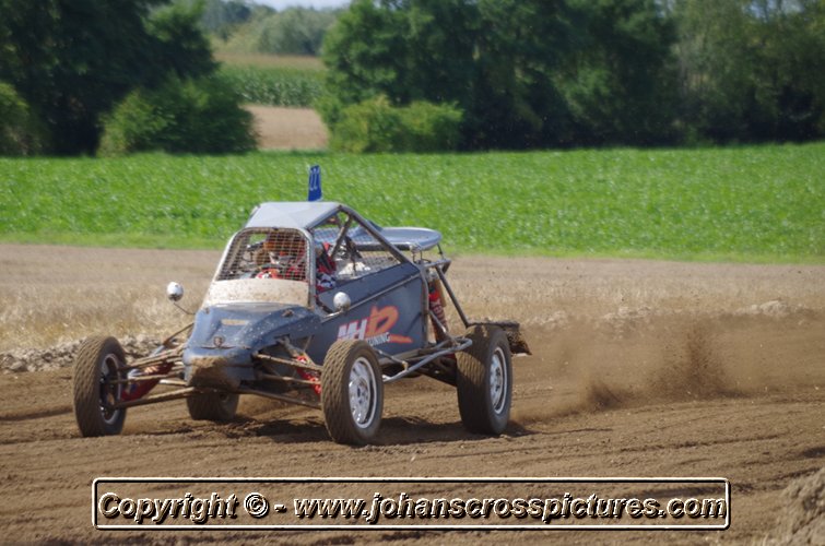 2014OUT-AX-132.JPG