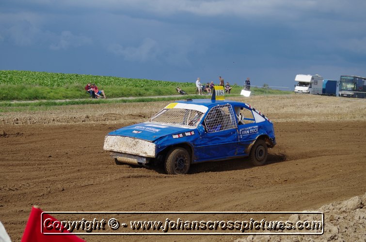 2014OUT-AX-173.JPG