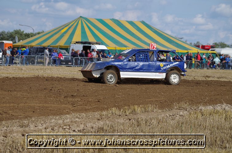 2014OUT-AX-191.JPG