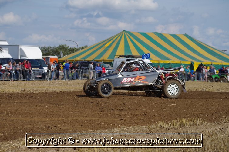 2014OUT-AX-197.JPG